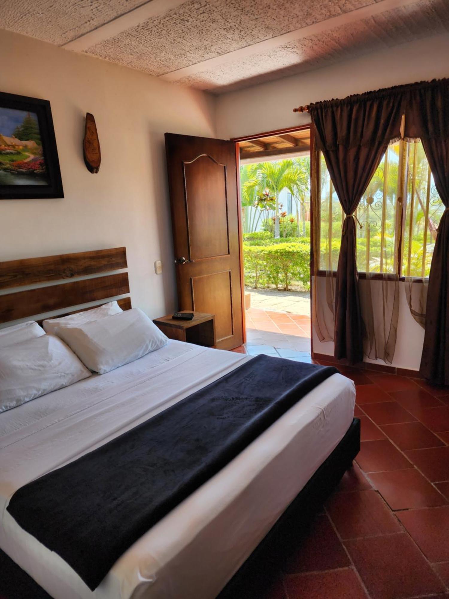 Hotel Campestre Palmas Del Zamorano サン・ヒル エクステリア 写真