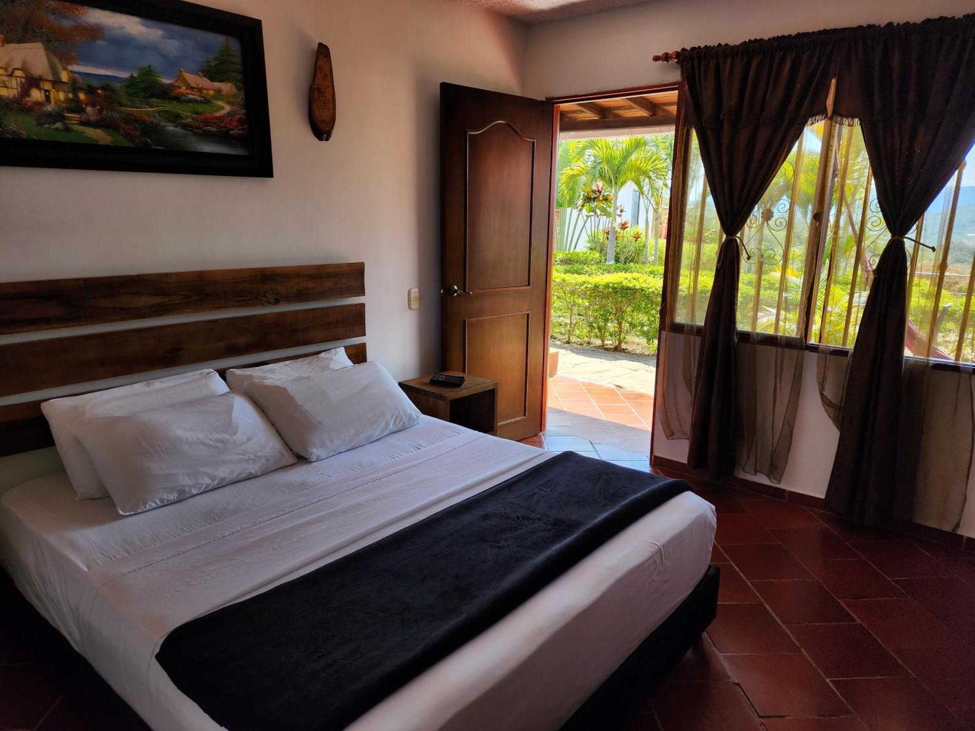 Hotel Campestre Palmas Del Zamorano サン・ヒル エクステリア 写真