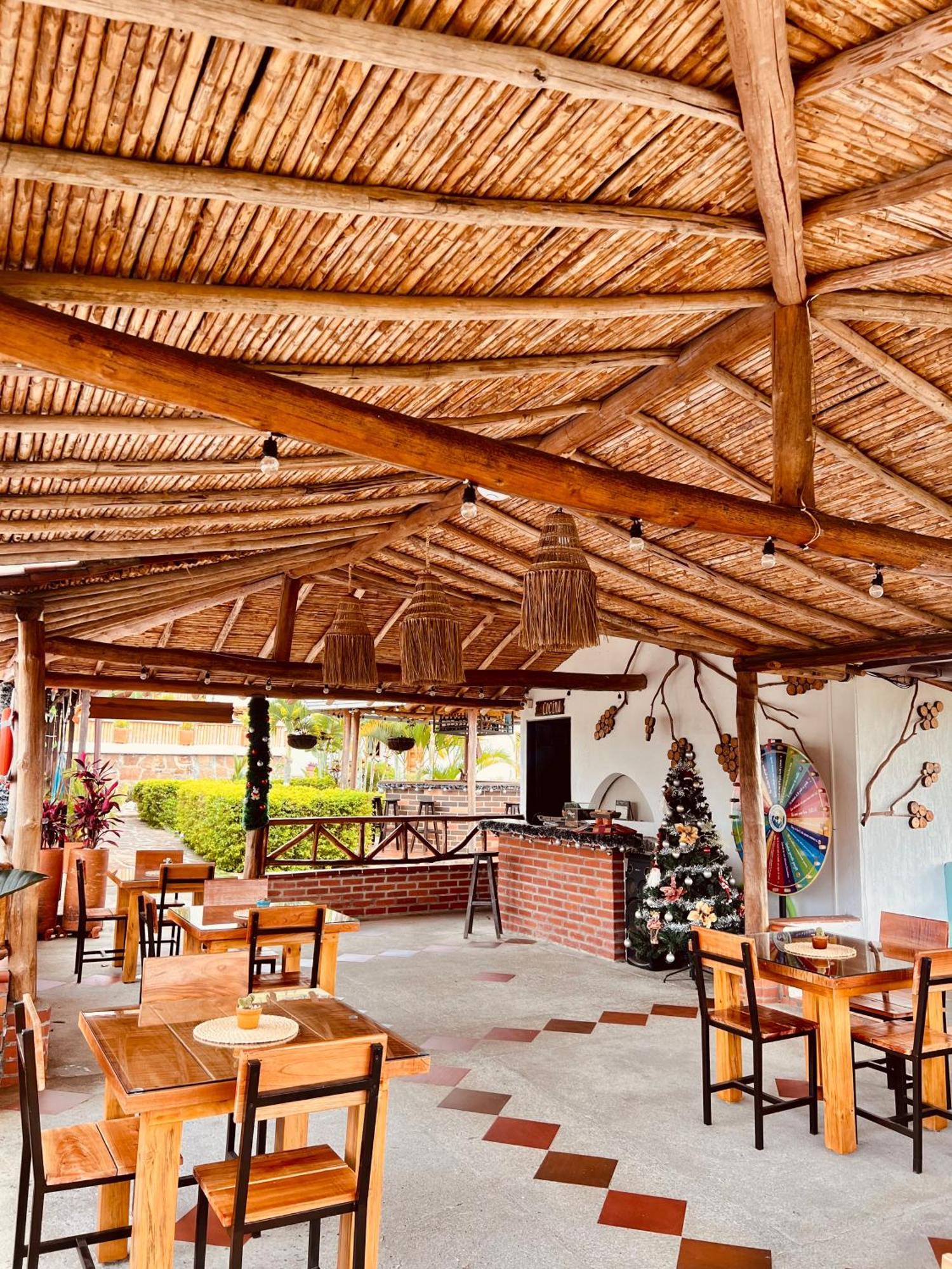 Hotel Campestre Palmas Del Zamorano サン・ヒル エクステリア 写真